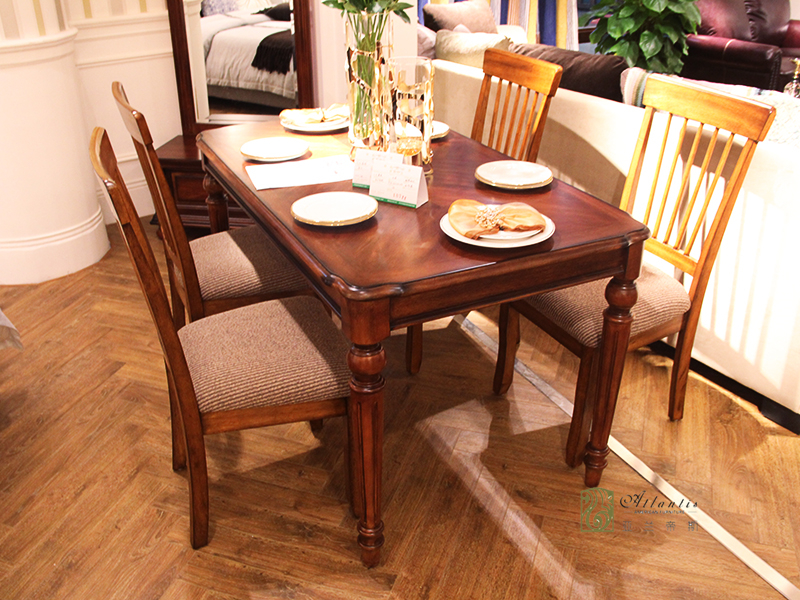 亚兰帝斯家具美式餐厅鹅掌楸实木长餐桌椅（一桌四椅）