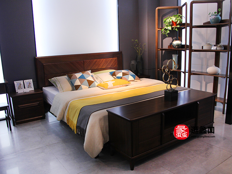 南逊玛家居意式风格简新卧室胡桃木实木双人床/床头柜