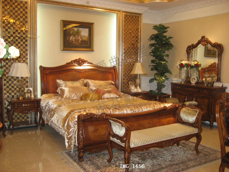 爵典家居·萨芬戴家具欧式卧室榉木纯实木床/床头柜/梳妆台