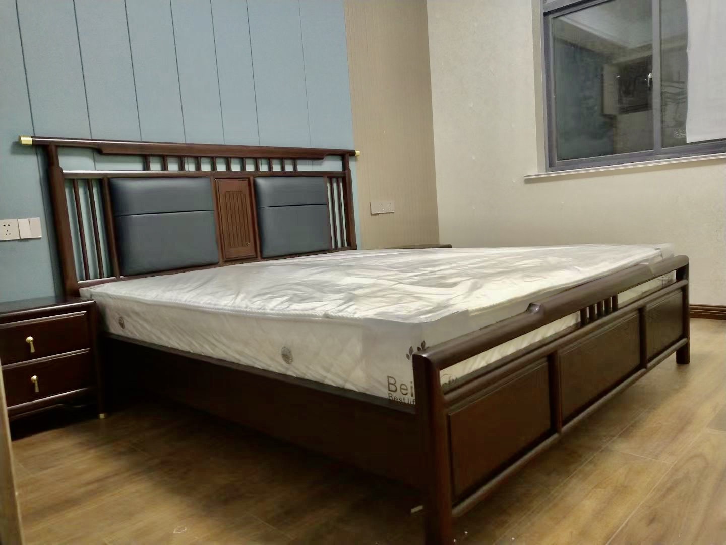 晓月家具店新中式卧室床801