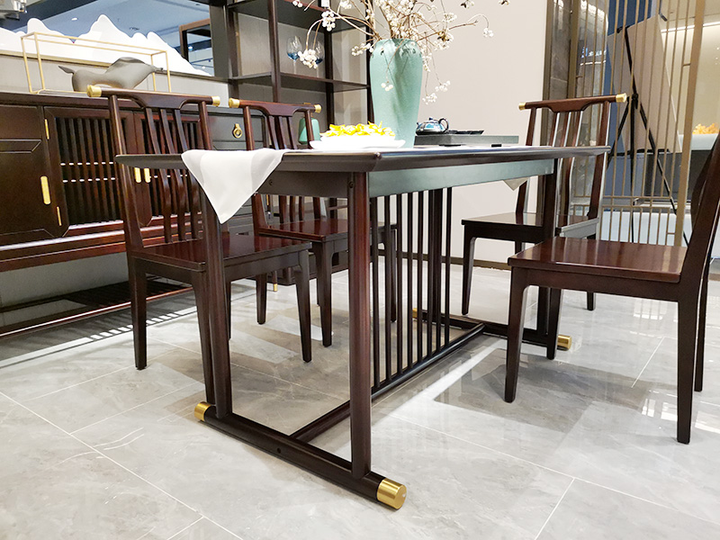 澜起家具新中式实木板木栅栏式镂空餐厅餐桌CT-01