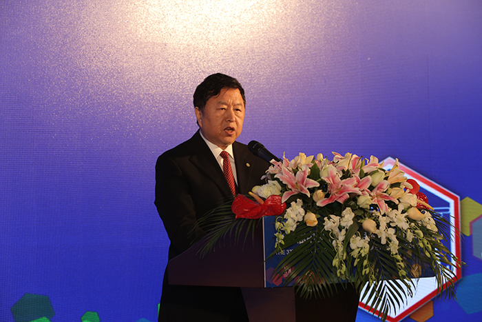 中国对外贸易广州展览总公司总经理李德颖先生致辞
