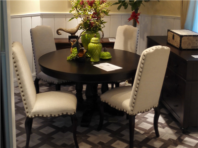 90空间家具·爵典家居 美式餐厅实木布艺餐桌椅（1桌6椅）