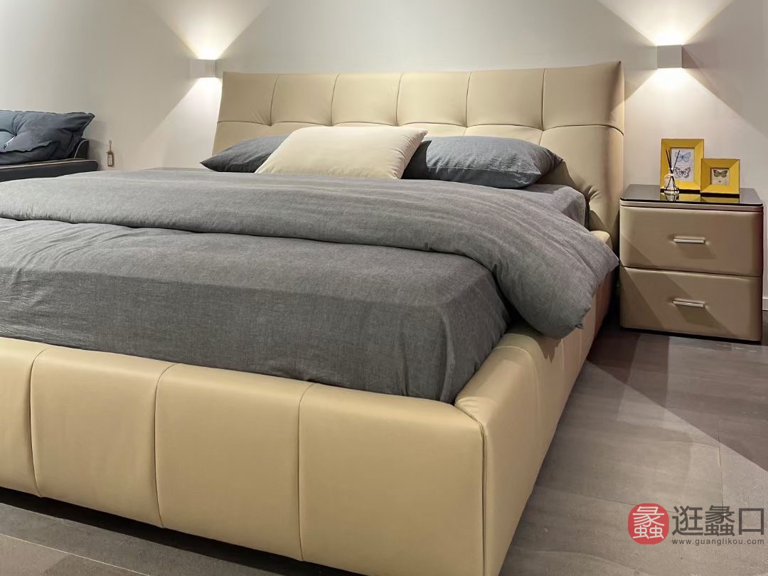 L&D家居北欧风卧室真皮1.8米双人床软包落地床LD020