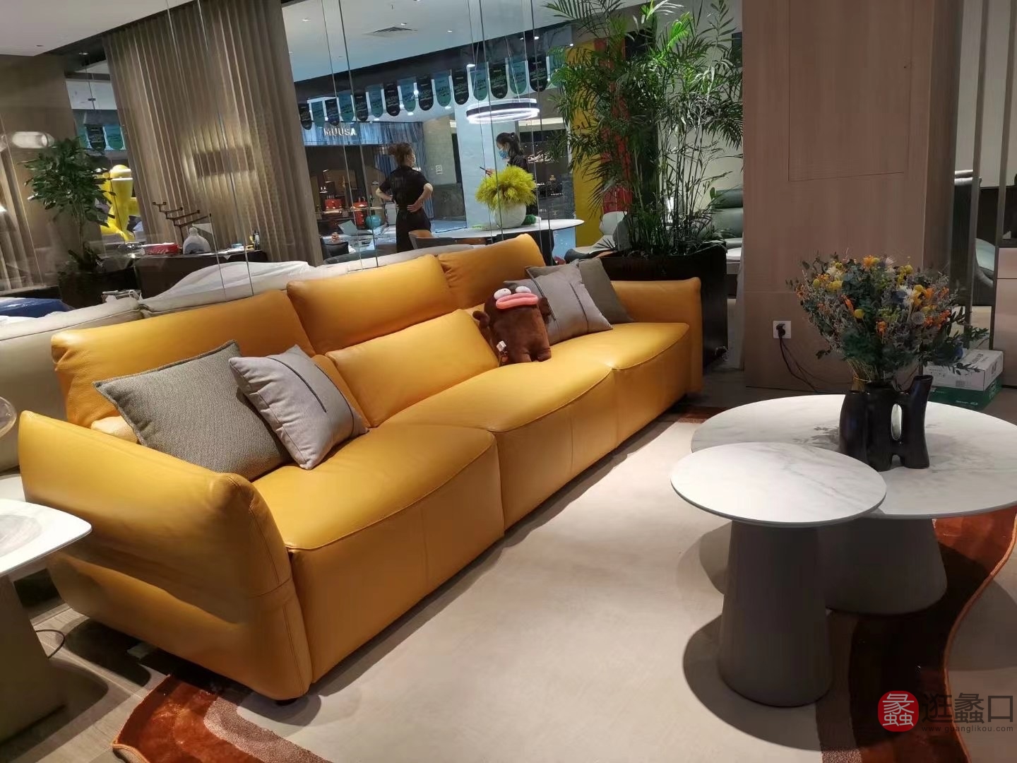 NIKATOR｜尼卡托家具客厅现代简约真皮沙发直排三人位黄色沙发超低款NIKATOR019