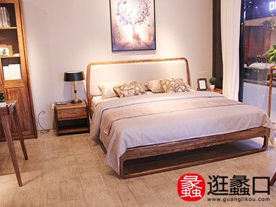 美林仕家家具时尚北欧现代实木实用卧室简洁双人床/床头柜